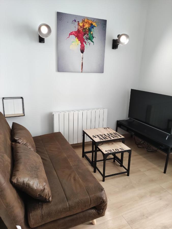 L'Atelier De L'Artiste - Moulins Coeur De Ville エクステリア 写真