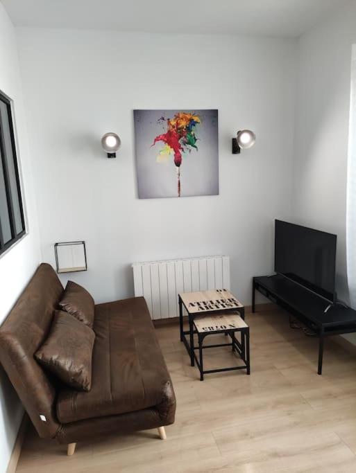 L'Atelier De L'Artiste - Moulins Coeur De Ville エクステリア 写真